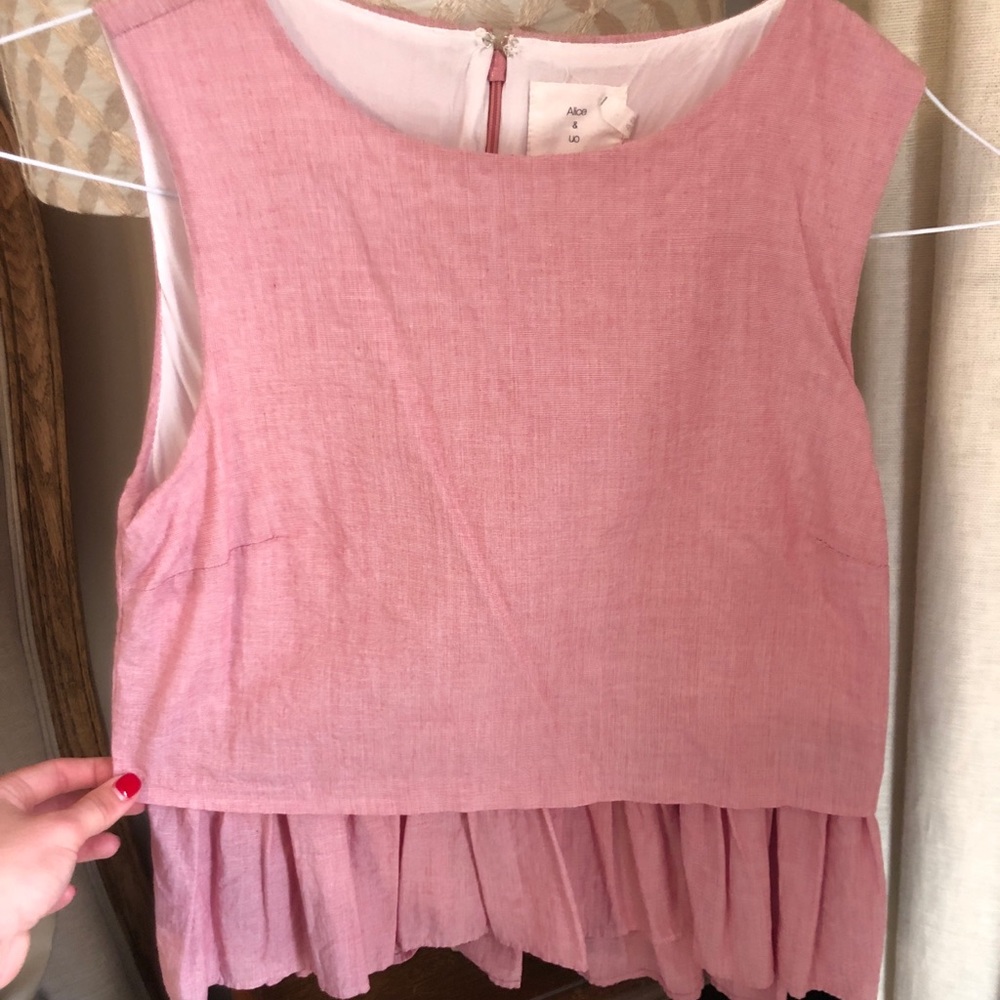 Pink top - Picture 2 of 3